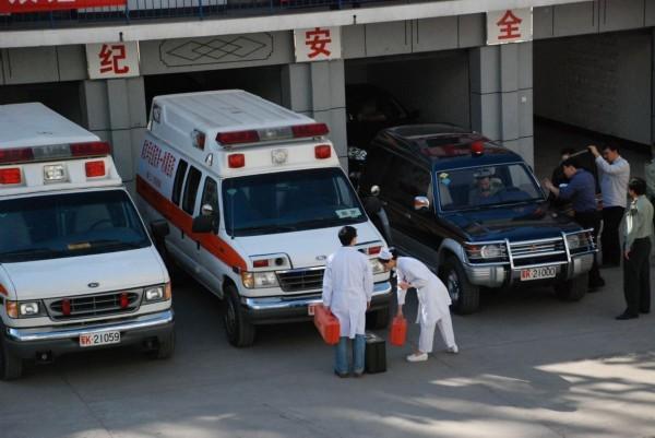 盈江县救护车转院